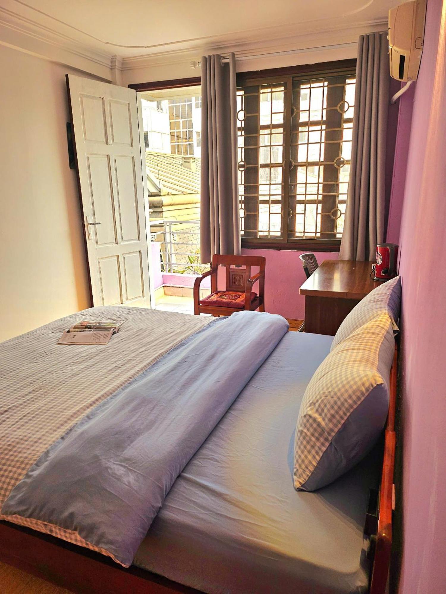 Rainbow Homestay - No 8 Alley 18B Tong Dan Hanoi Esterno foto